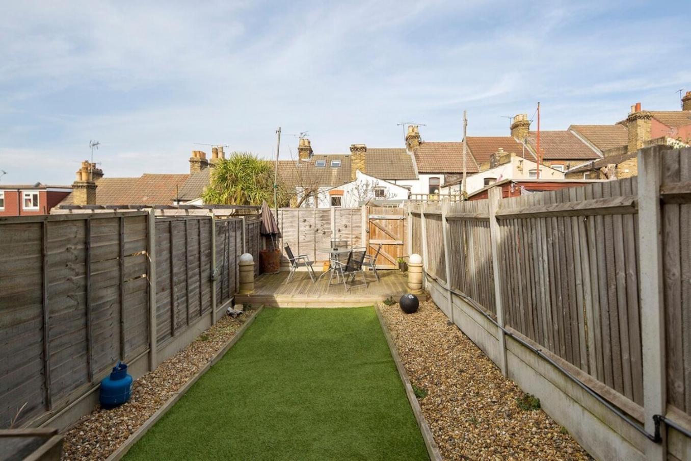 Rochester Slopes - Free Street Parking Strood ภายนอก รูปภาพ
